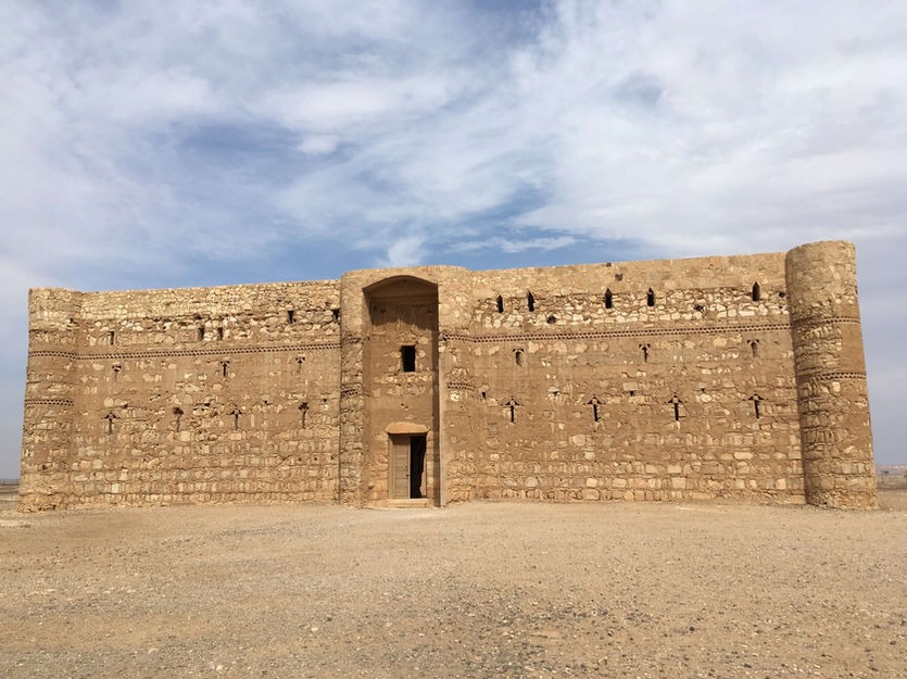 Qasr al-Kharana pouštní hrad v Jordánsku