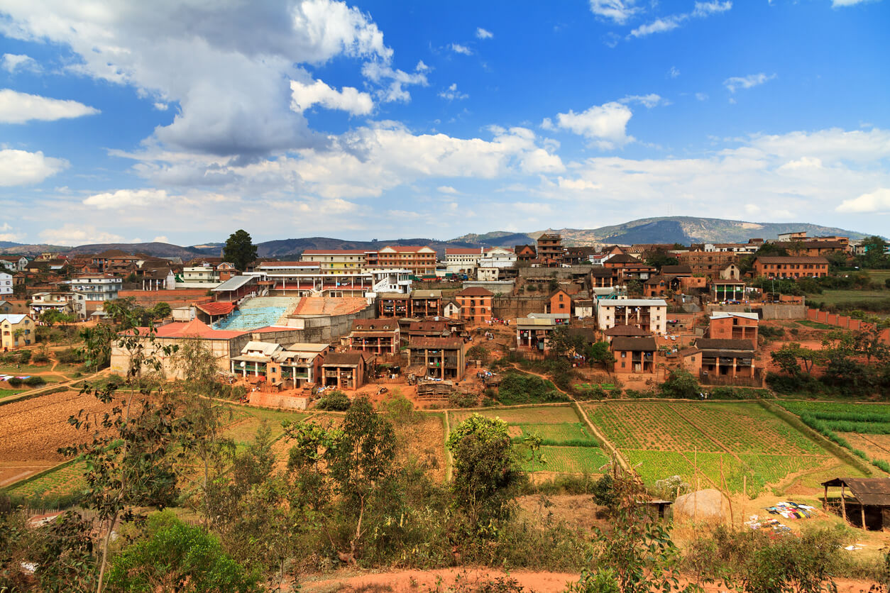 Město Ambositra na Madagaskaru